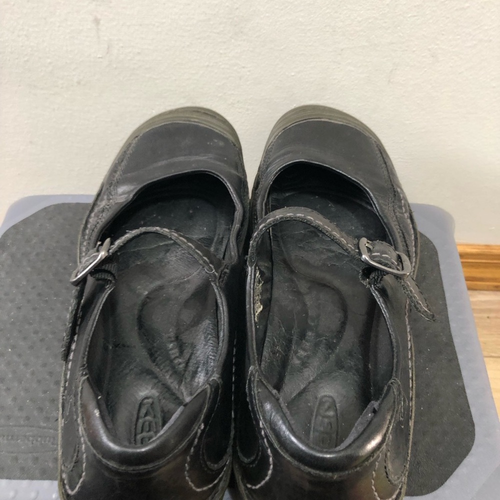 Keen Women’s Black Leather Mary Jane Ballet Style Shoes Sz 10 - Picture 13 of 16